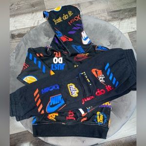 Nike Toddler Boys 3T Fleece Pullover Hoodie and Fleece Cargo Pant.